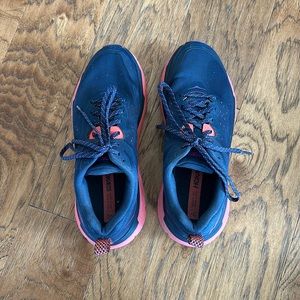 HOKA Navy Blue & Pink Trainers - Lightly worn - Size 9.5